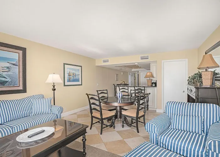 Sonrisa Unit-3/ Lovely , 2 Bedrooms-2baths Apartment *