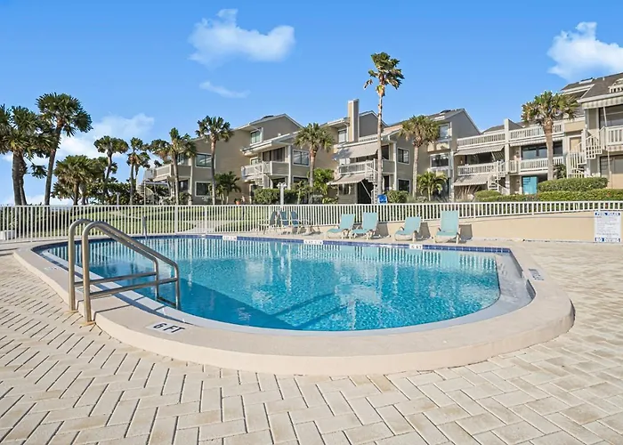 Sonrisa Unit-3/ Lovely , 2 Bedrooms-2baths